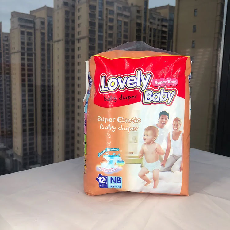 일회용 기저귀를 바꿀 때 아기를 더 편안하게 만드는 방법